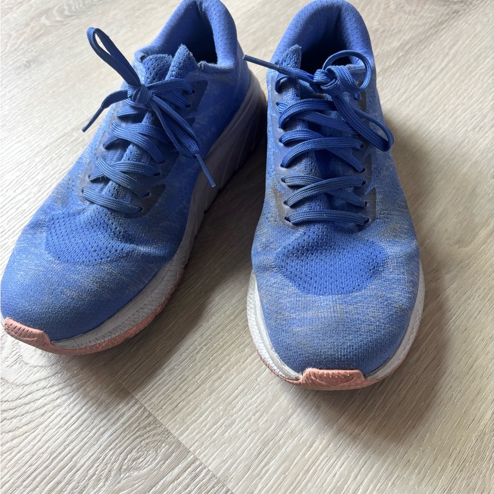 Hoka one one blue
